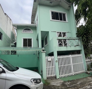 5 BEDROOM HOUSE NEAR ALABANG! [Semi Furnished; FOR RENT] on Carousell