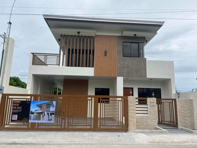 5 BEDROOMS HOUSE AND LOT FOR SALE IN GRAND PARKPLACE IMUS CAVITE I WITH BALCONY! I DISCOUNTED PRICE! on Carousell