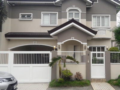 5 bedrooms house for rent in Greenwoods pasig accessible to bgc taguig makati and ortigas on Carousell