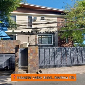 5-BR Townhouse for Sale near Ateneo/ Miriam on Carousell