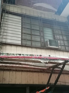 50 sqm old house for sale in Sampaloc manila on Carousell