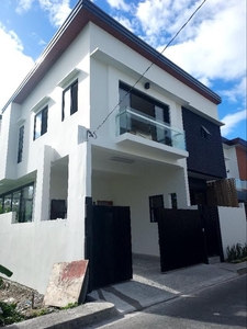 6 Bedroom House and Lot for Sale in Greenwoods Executive Village