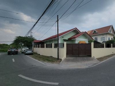 638 sqm Bungalow House and Lot in Magalang