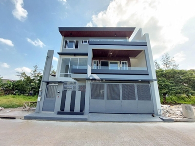 6BR Modern House for sale in Pasig Greenwoods near Ortigas Shaw C5 Eastwood Quezon City compare BGC Taguig Makati BF Homes Parañaque on Carousell