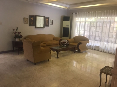 Ayala Alabang 4 Bedroom Den Classic House for Rent in Alabang Muntinlupa on Carousell
