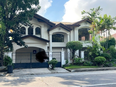 Ayala Alabang House and Lot For Sale along Acacia Ave near Gate on Carousell