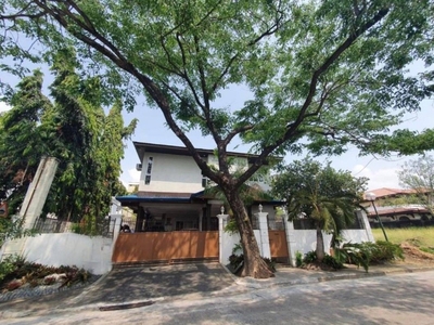 Ayala Alabang House and lot For Sale below market value on Carousell