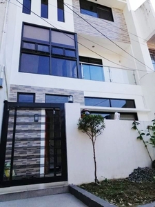 Ayala Alabang Townhouse For Sale on Carousell