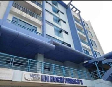 Bacoor Doctors Medical Hospital For Sale in Molino Boulevard on Carousell