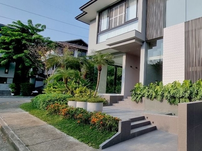 Beautiful Brand New House with 1st Class Finishings for Rent in Mckinley West Village Taguig City on Carousell