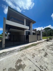 Brand New House in Tagaytay Executive Village For Sale on Carousell