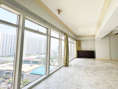 CHEAPEST IN THE MARKET! BIG 3 Bedroom Units For Sale in The Salcedo Park Condominium