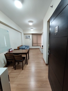 Condo unit for rent in quezon city on Carousell