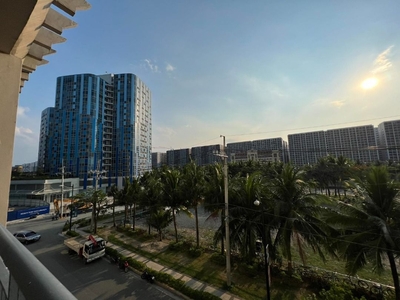 Condominium Unit with Parking Foreclosed Property For Sale in The Bay Garden Pasay City on Carousell