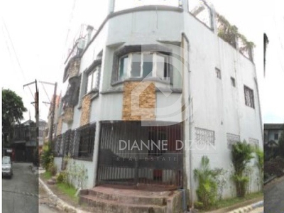 Corner House for Sale in Greenland Cainta