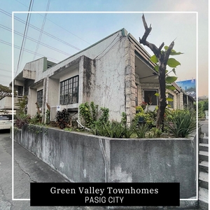 Corner Townhouse for Sale in Green Valley Townhomes