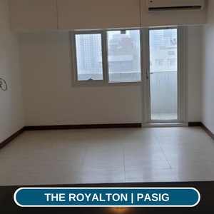 FIRE SALE BELOW ZONAL VALUE 1BR CONDO UNIT FOR SALE IN ROYALTON AT CAPITOL COMMONS PASIG on Carousell