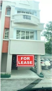FOR LEASE 3 Storey Townhouse CATHEDRAL HEIGHTS SUBDIVISION