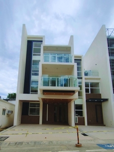 For Lease/Rent: Townhouse in M Residences