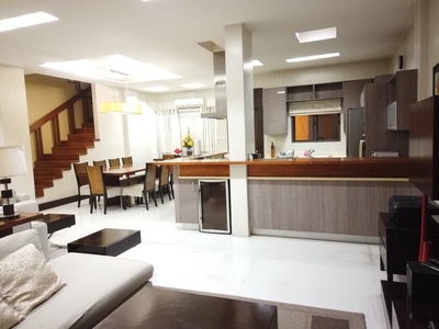 FOR LEASE: Spacious Single-Detached Townhouse in Mandaluyong (Wack Wack Area) on Carousell
