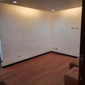 For Rent - 2 br unit at Hampton Gardens Pasig on Carousell