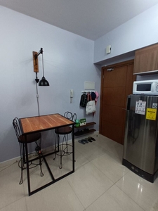 For Rent: Fully-furnished 1-Bedroom/1 T&B Condo Unit in Ortigas Business District on Carousell