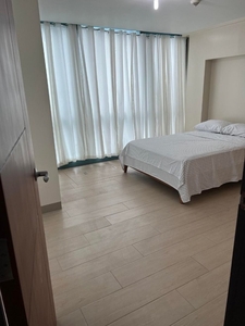 For rent furnished 1 bedroom big cut in One uptown Residences on Carousell