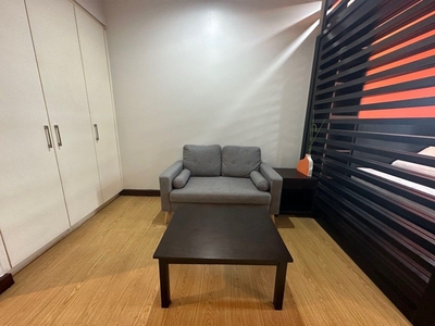 For Rent Studio Fully Furnished With Parking in The Grove by Rockwell on Carousell