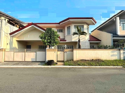 FOR RENT TWO STOREY HOUSE AND LOT IN BF HOMES PARANAQUE on Carousell