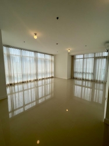 For Sale: 2 Bedroom Unit with Balcony in West Gallery Place