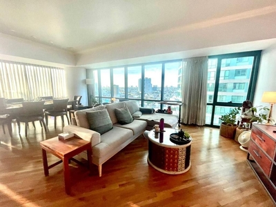 FOR SALE!! 2BR AT HIDALGO ROCKWELL MAKATI on Carousell