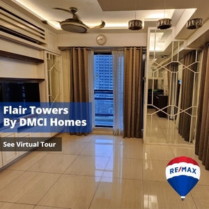 For Sale: 3 bedroom Atrium Level unit with parking at Flair Towers on Carousell