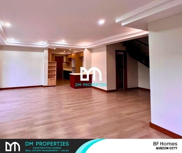 For Sale: 3-Storey House in BF Homes