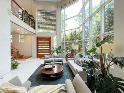 FOR SALE 7-Bedroom Ultra High-End Modern Style in Hillsborough Alabang Village on Carousell