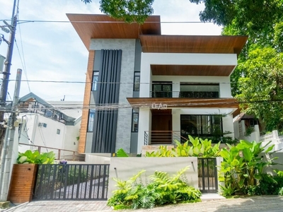 FOR SALE Ayala Heights Village Quezon City on Carousell