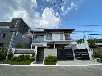 For Sale: Brand New House and Lot in BF Homes