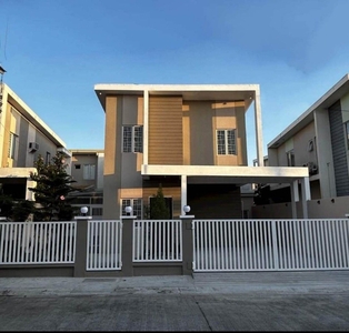 For Sale - House and Lot in Bacoor Cavite (RFO) on Carousell