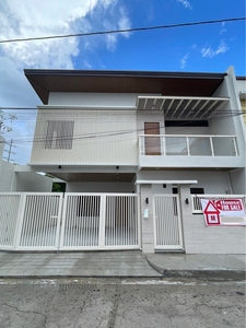 For sale house with pool in greenwoods executive village pasig on Carousell