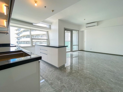 FOR SALE: Imperium 2 Bedroom Suite (Unobstructed Penthouse Views) on Carousell
