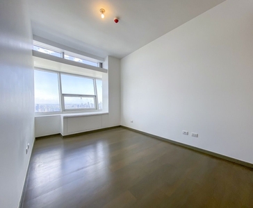 FOR SALE: Imperium 3 Bedroom Unit (Unobstructed Penthouse Views) on Carousell