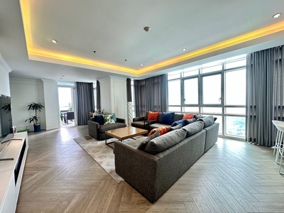 FOR SALE: Penthouse Park Terraces in Makati 3 Bedroom Fully Furnished Interiored on Carousell