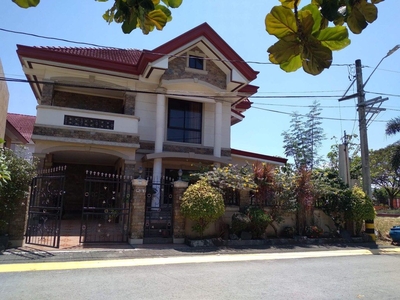 For Sale Two Storey BF Pilar Southville Las Pinas City near Alabang on Carousell