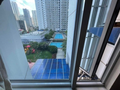 Fully Furnished 1 Bedroom Unit at Jazz Residences for Rent on Carousell