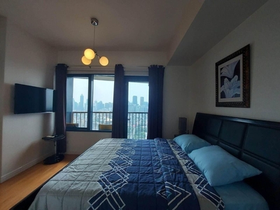 Fully Furnished 2 Bedroom unit for sale in One Rockwell West Tower