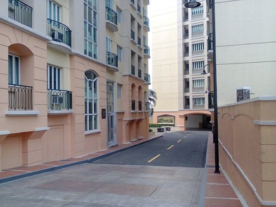 Greenhills Heights Executive Studio/ 1BR with Parking for sale on Carousell