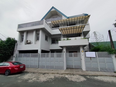 House And for Sale In Las Pinas City on Carousell