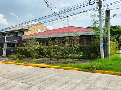 HOUSE AND LOT FOR SALE in EAST FAIRVIEW on Carousell