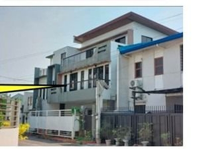 house and lot for sale in greenwoods cainta on Carousell