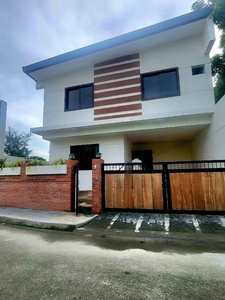 House and Lot for Sale in Greenwoods on Carousell