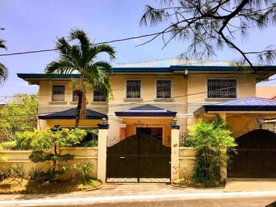 House and lot for sale in Hillsborough Alabang Muntinlupa City on Carousell